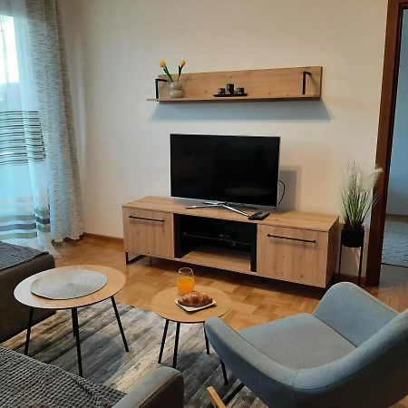 Apartman Milic Pirot-Zapadni Kej 10 Apartment Екстериор снимка